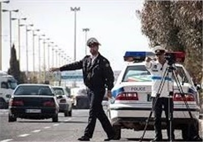 توقیف سواری مزدا با بیش از 12 میلیون تومان خلافی/ ارتکاب 300 فقره تخلف رانندگی با یک اتومبیل!