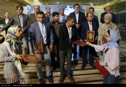 افتتاح نمایشگاه عکس «زمستان یورت» در برج میلاد تهران